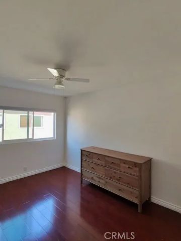 427 Thompson 2, Glendale, CA 91201