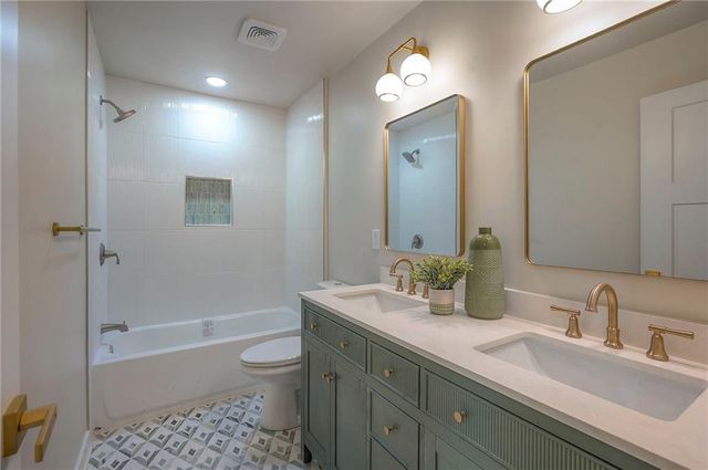 9919 High Drive, Leawood, KS 66206