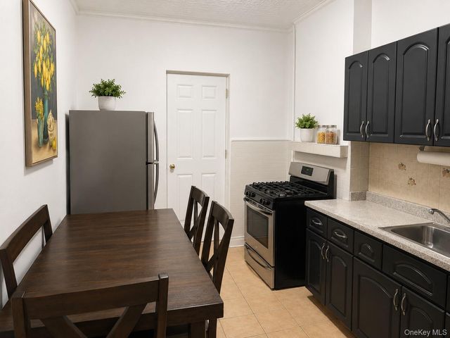 196 Grant Avenue, Brooklyn, NY 11208