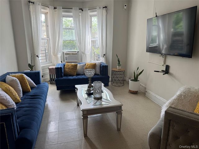 196 Grant Avenue, Brooklyn, NY 11208