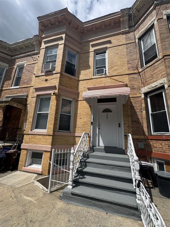 196 Grant Avenue, Brooklyn, NY 11208