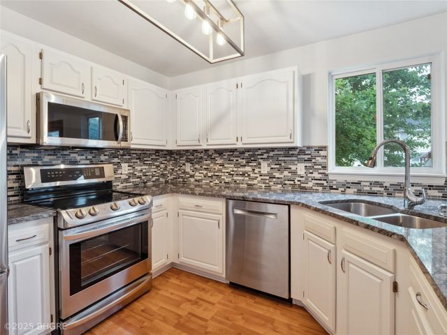1308 9th Avenue Place SE, Altoona, IA 50009