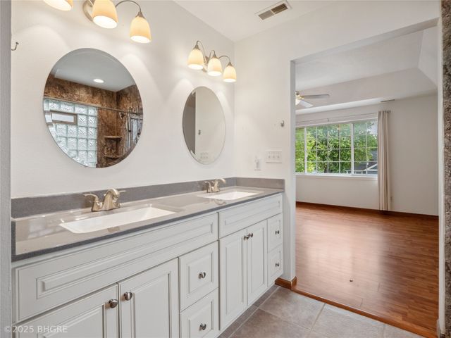 1308 9th Avenue Place SE, Altoona, IA 50009