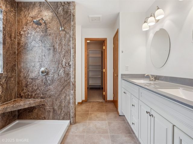 1308 9th Avenue Place SE, Altoona, IA 50009