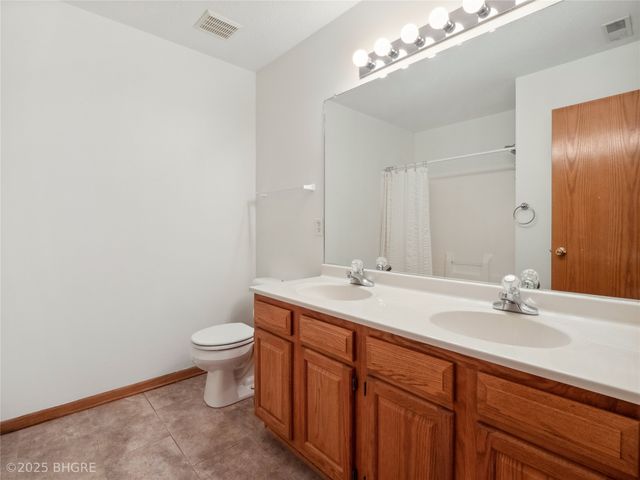 1308 9th Avenue Place SE, Altoona, IA 50009