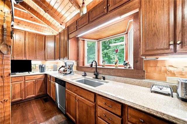 116 Hidden Cove Drive, Ball Ground, GA 30107