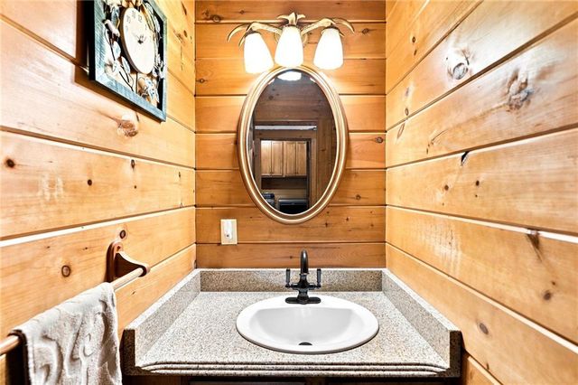 116 Hidden Cove Drive, Ball Ground, GA 30107