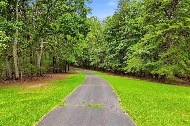 116 Hidden Cove Drive, Ball Ground, GA 30107