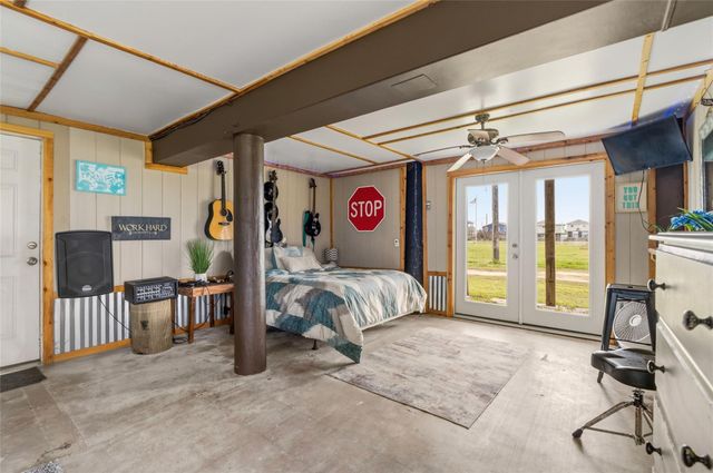 512 Caisson Street, Surfside Beach, TX 77541