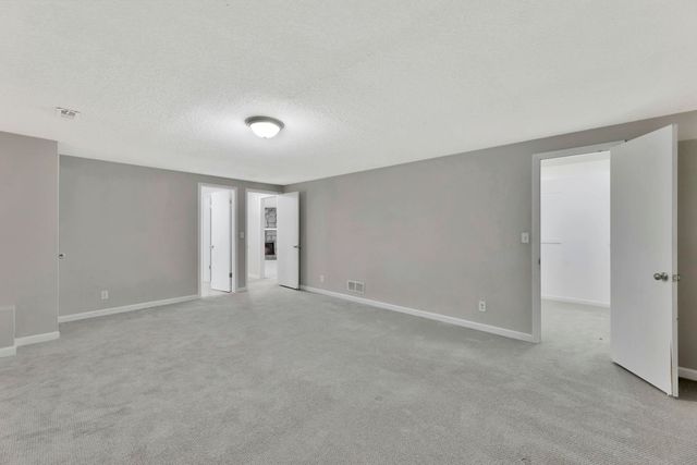 318 S COUNTRYSIDE, Andover, KS 67002