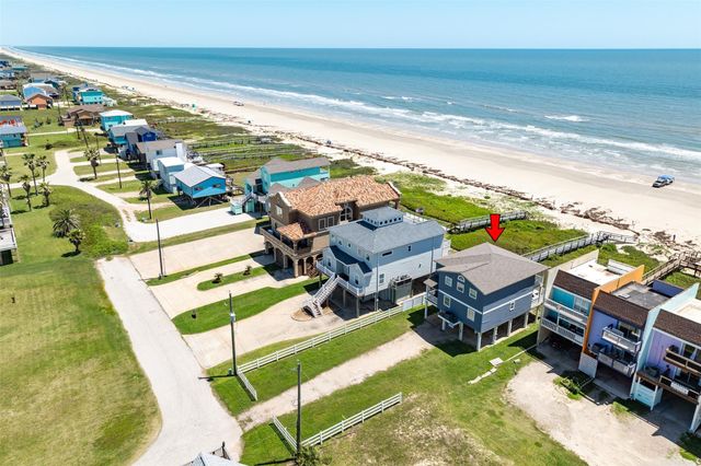 115 Southwind Drive, Surfside Beach, TX 77541