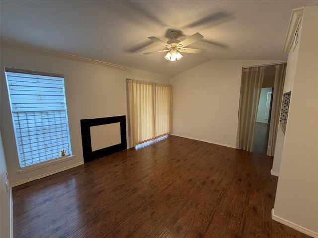 6602 Harbor Town Drive 308, Houston, TX 77036