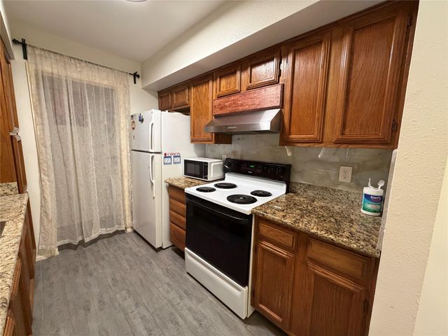 6602 Harbor Town Drive 308, Houston, TX 77036