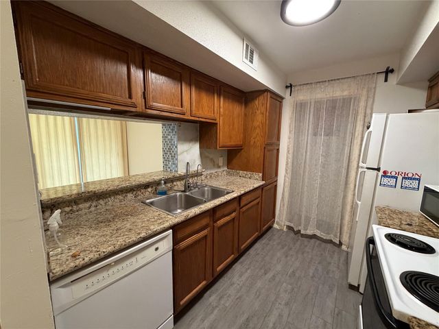 6602 Harbor Town Drive 308, Houston, TX 77036