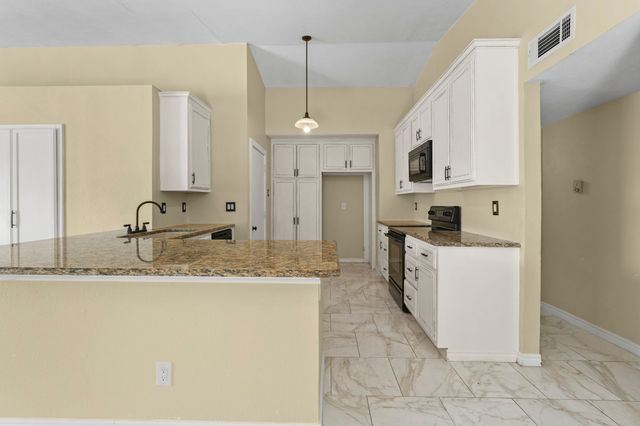1322 Clark Trail, Grand Prairie, TX 75052