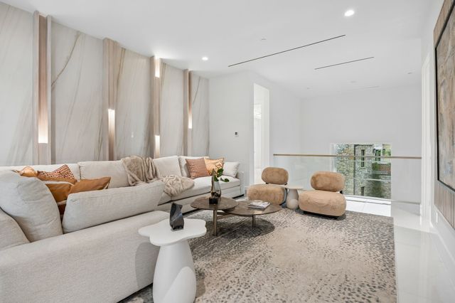 15 Catalonia Court, Westlake, TX 76262