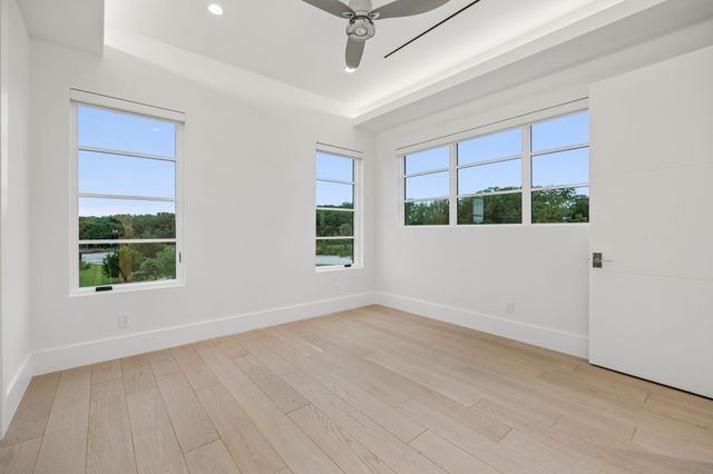 15 Catalonia Court, Westlake, TX 76262