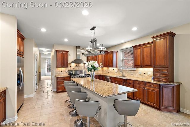 1562 Eagle Trail, Oxford, MI 48371