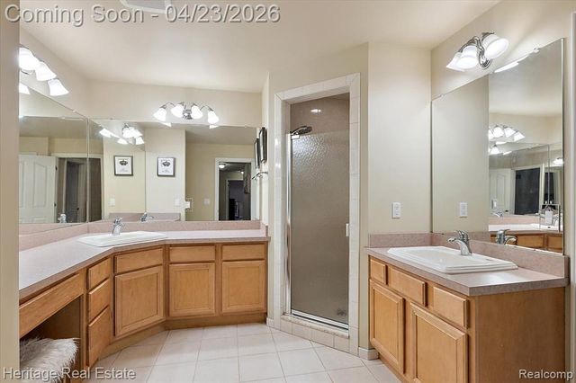 1562 Eagle Trail, Oxford, MI 48371