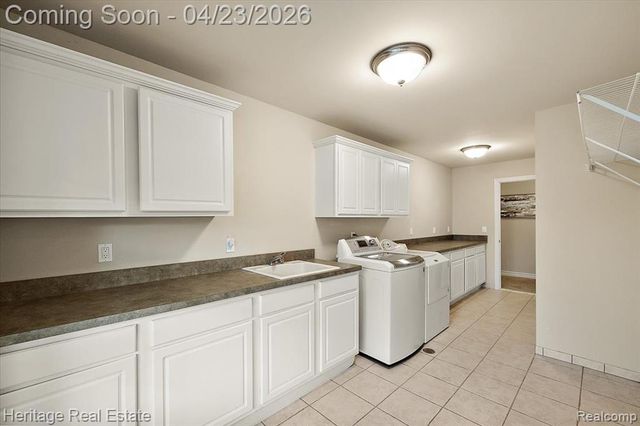 1562 Eagle Trail, Oxford, MI 48371