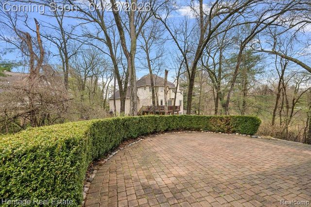 1562 Eagle Trail, Oxford, MI 48371