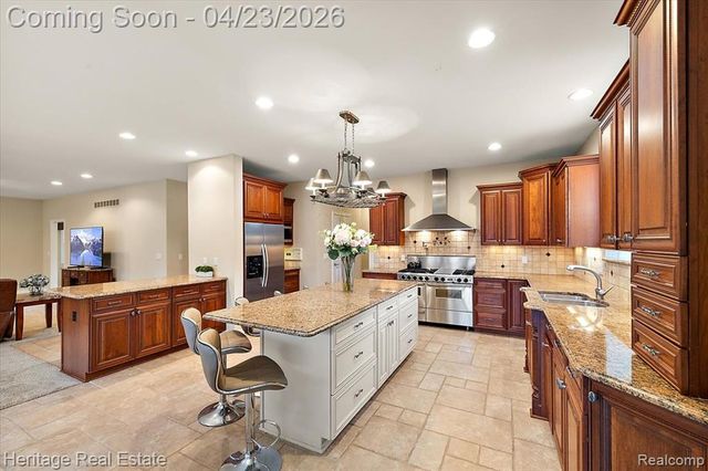 1562 Eagle Trail, Oxford, MI 48371