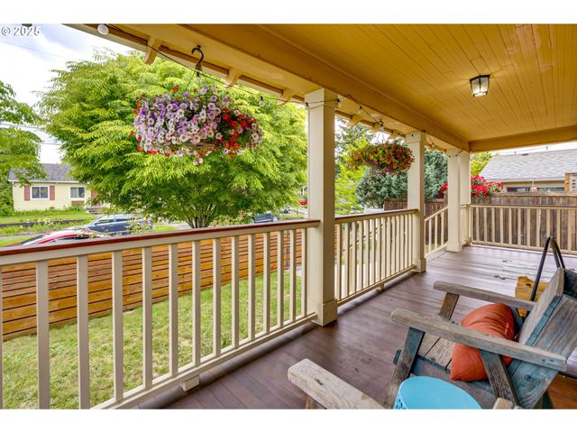 8113 Se MORRISON St, Portland, OR 97215