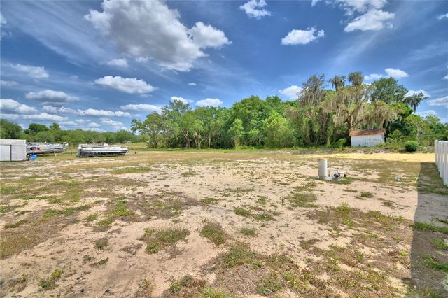 352 E HWY 630 E, Frostproof, FL 33843