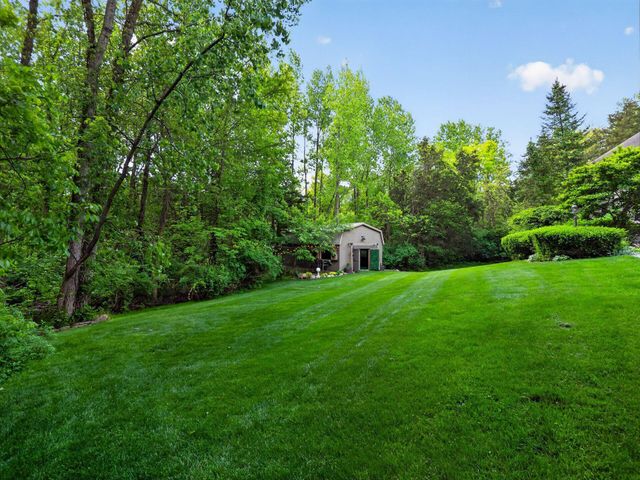 9750 Erin Woods Drive, Dublin, OH 43017