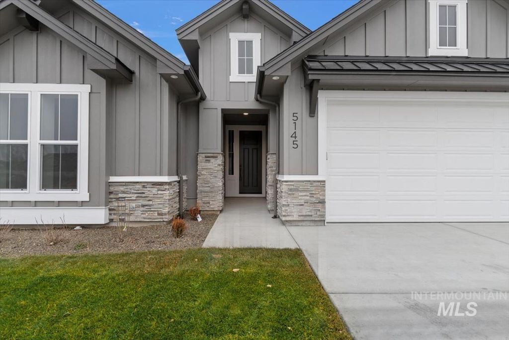6304 E One Tree Place, Eagle, ID 83629 photo 2