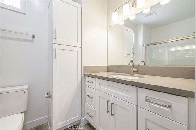 14662 W Sara Lane, Panorama City, CA 91402