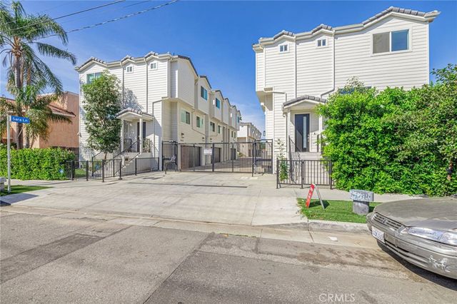 14662 W Sara Lane, Panorama City, CA 91402