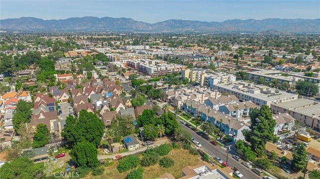 14662 W Sara Lane, Panorama City, CA 91402