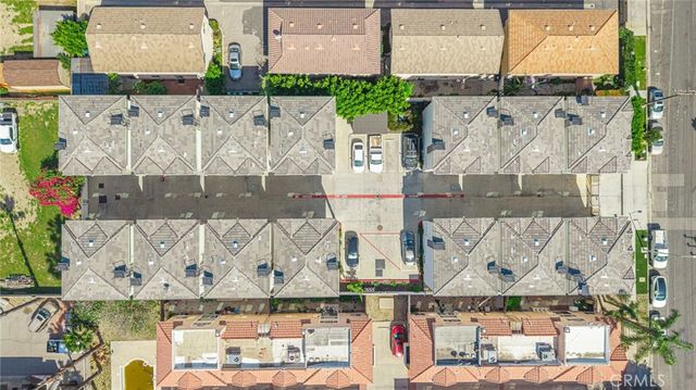 14662 W Sara Lane, Panorama City, CA 91402