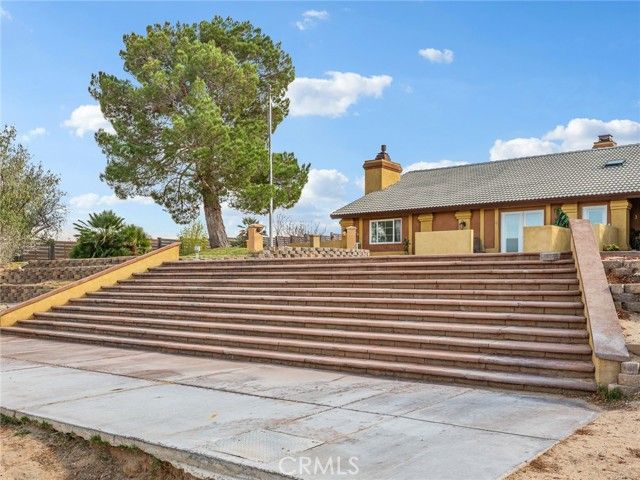 13801 Shadow Mountain, Helendale, CA 92342