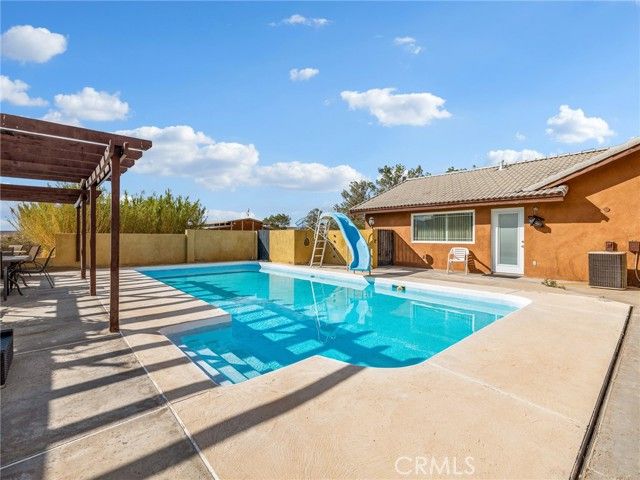 13801 Shadow Mountain, Helendale, CA 92342