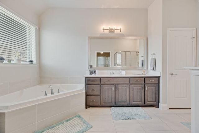 643 Woodridge Drive, Oak Point, TX 75068