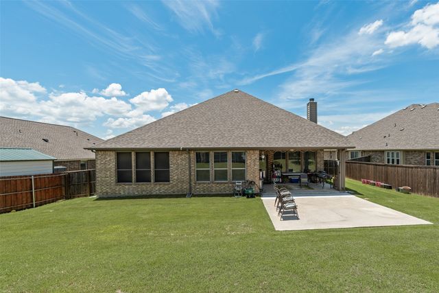 643 Woodridge Drive, Oak Point, TX 75068