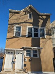 4805 S Elizabeth Street, Chicago, IL 60609