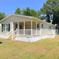 95 Crooked Island Circle, Murrells Inlet, SC 29576