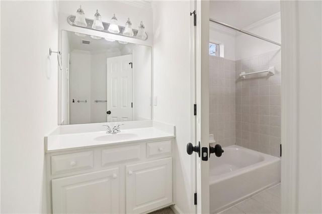 5363 Windsor Green SE Court, Mableton, GA 30126