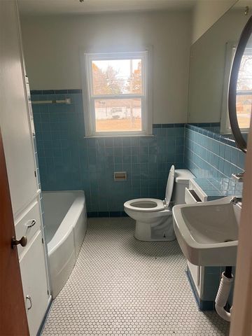 201 SE 4th Street, Lexington, OK 73051