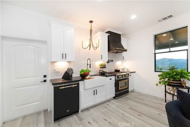 44880 Via Vaquero, Temecula, CA 92590