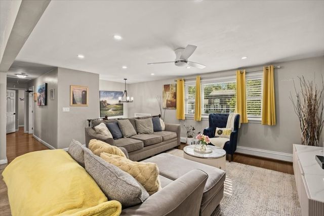 140 Tosca Dr, Brockton, MA 02301