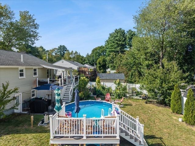 140 Tosca Dr, Brockton, MA 02301
