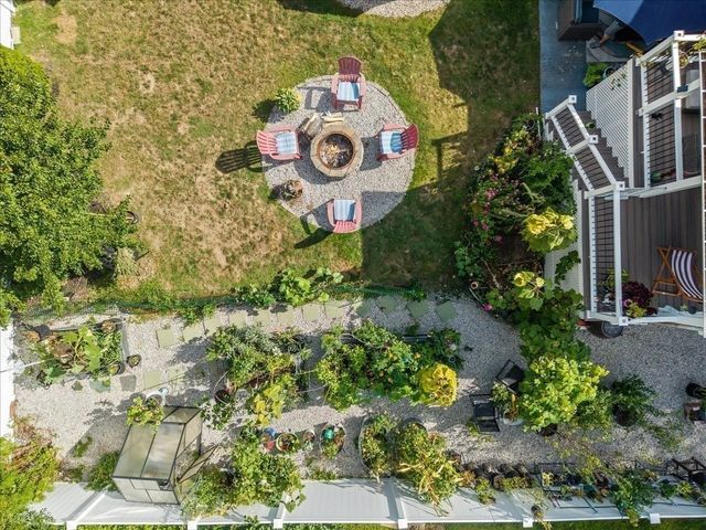140 Tosca Dr, Brockton, MA 02301