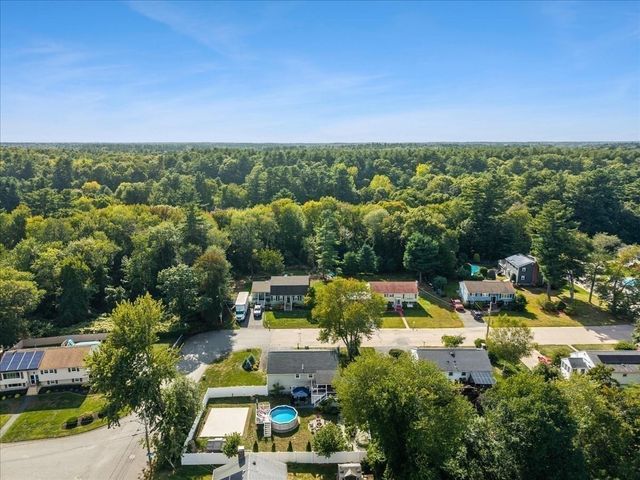 140 Tosca Dr, Brockton, MA 02301