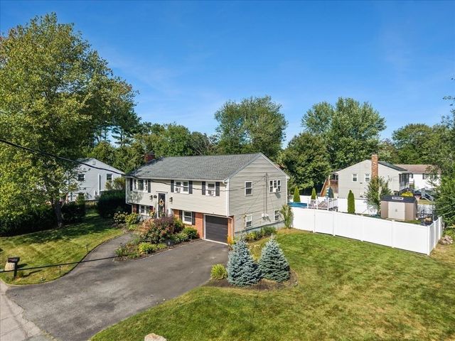 140 Tosca Dr, Brockton, MA 02301