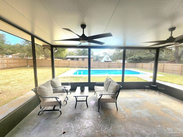 7895 Bay Meadows Dr, Pensacola, FL 32506