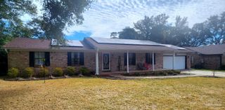 7895 Bay Meadows Dr, Pensacola, FL 32506